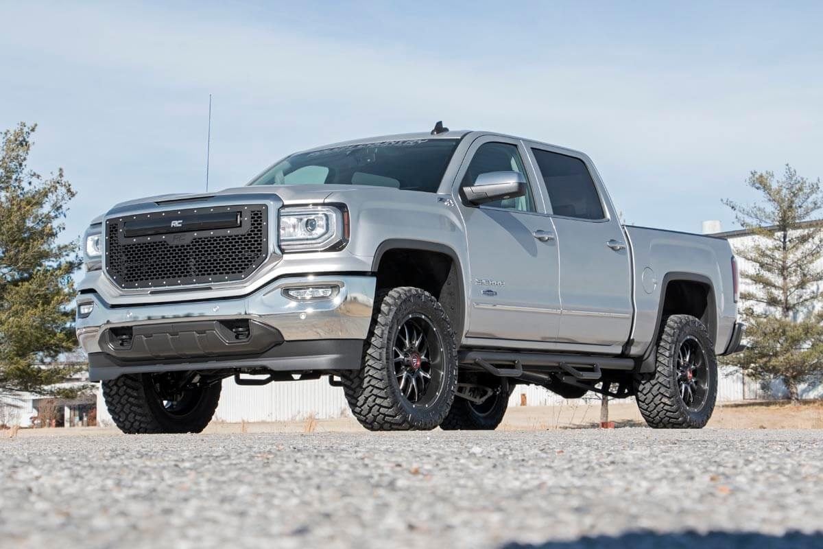 GMC Sierra 1500 Suspension Lift Kit - Rough Country - 3.5 Inch Lift Kit | Alu/Stamp Steel LCA | N3 Strut - '14-'18